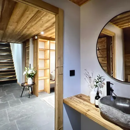 Дом отдыха Chalet Jolie - *